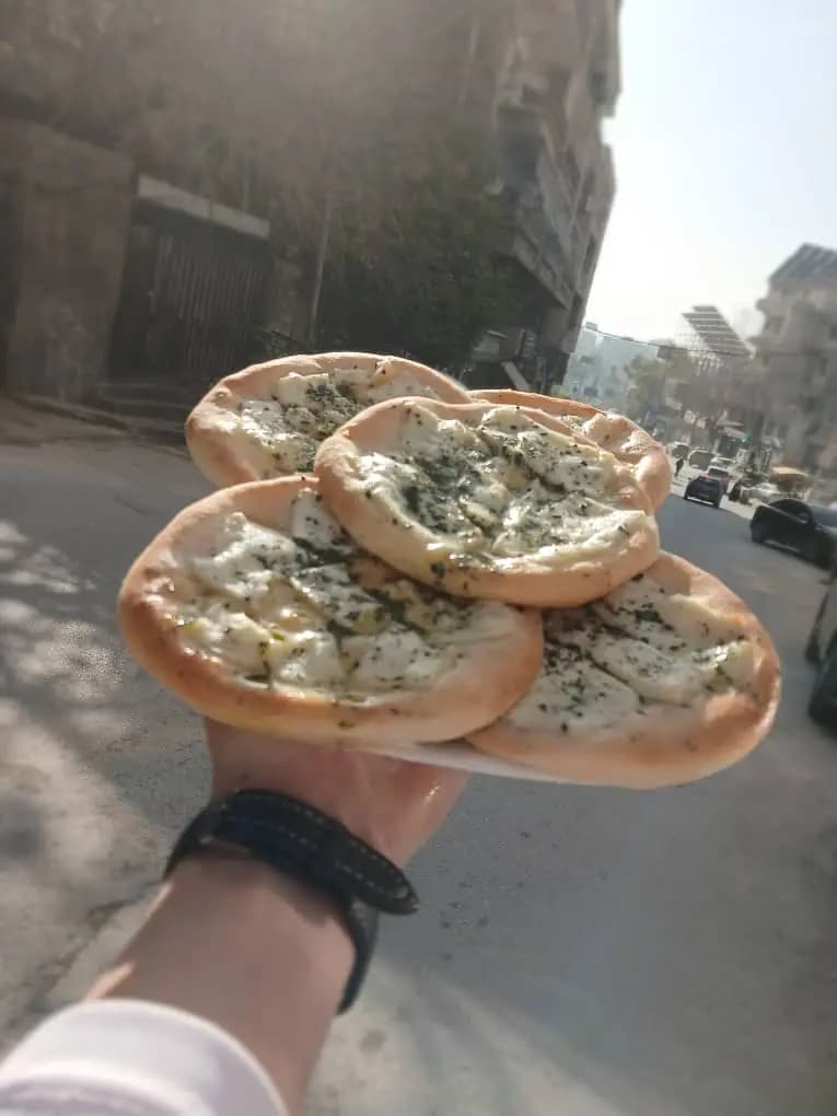فطاير جبنه بلدية بالنعنع - صورة 1