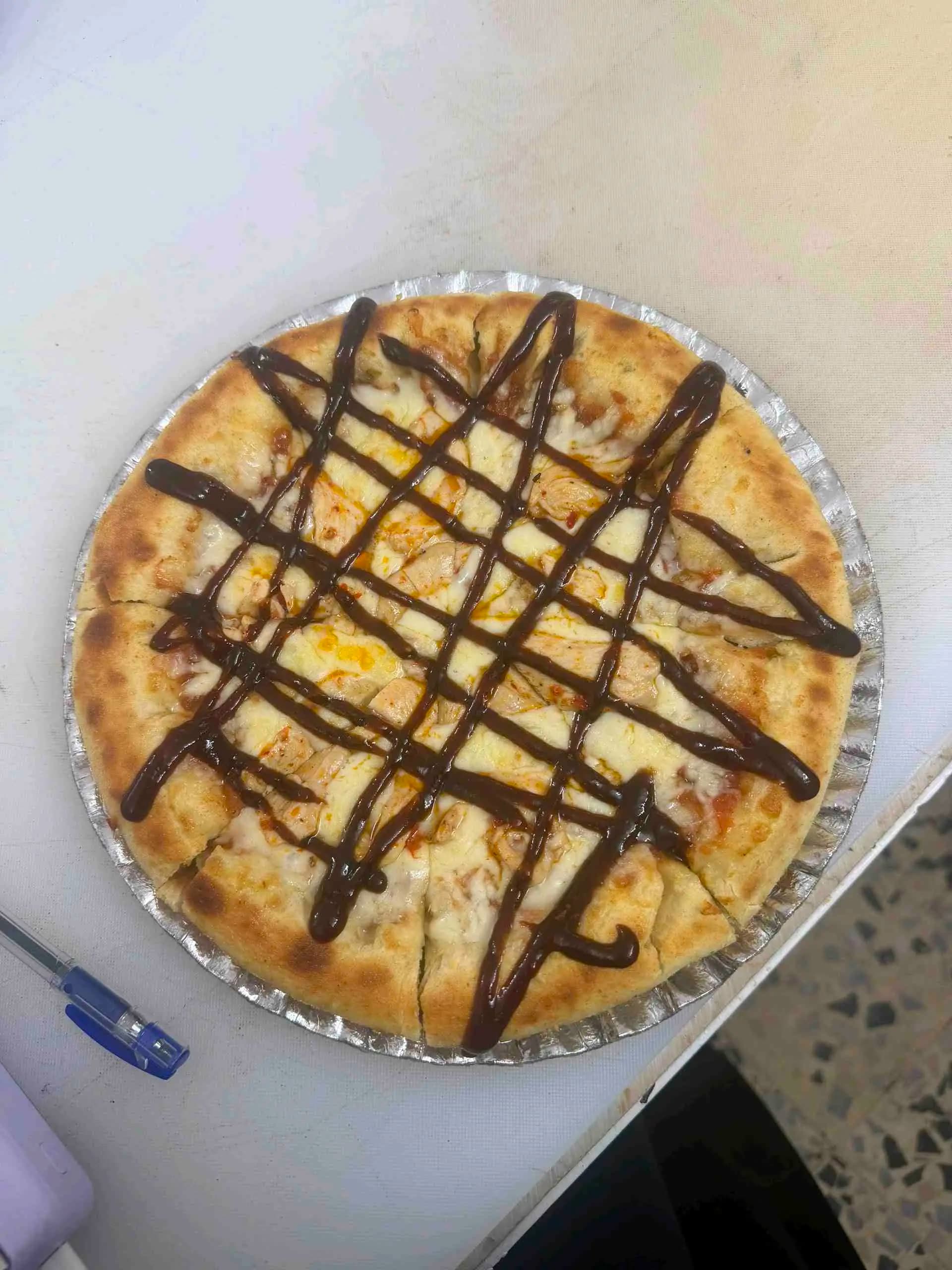 بيتزا باربكيو وسط - صورة 1