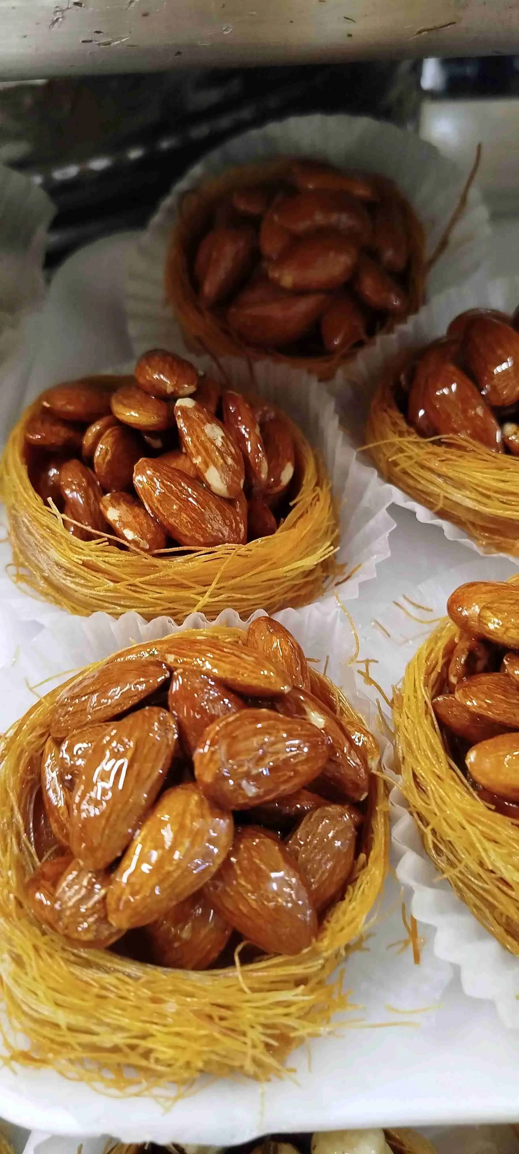 القطعة الملكية باالمكسرات والسمن العربي - صورة 3