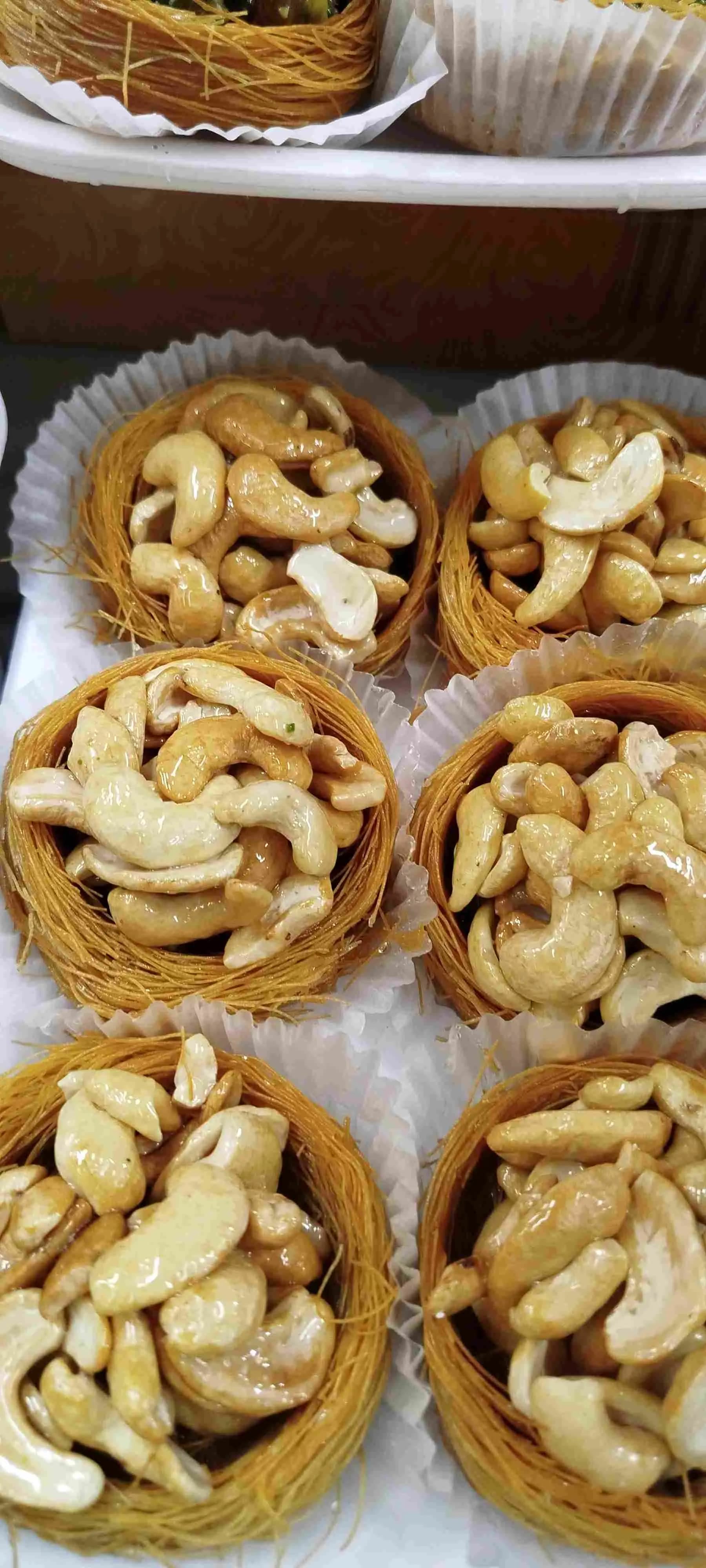 القطعة الملكية باالمكسرات والسمن العربي - صورة 4
