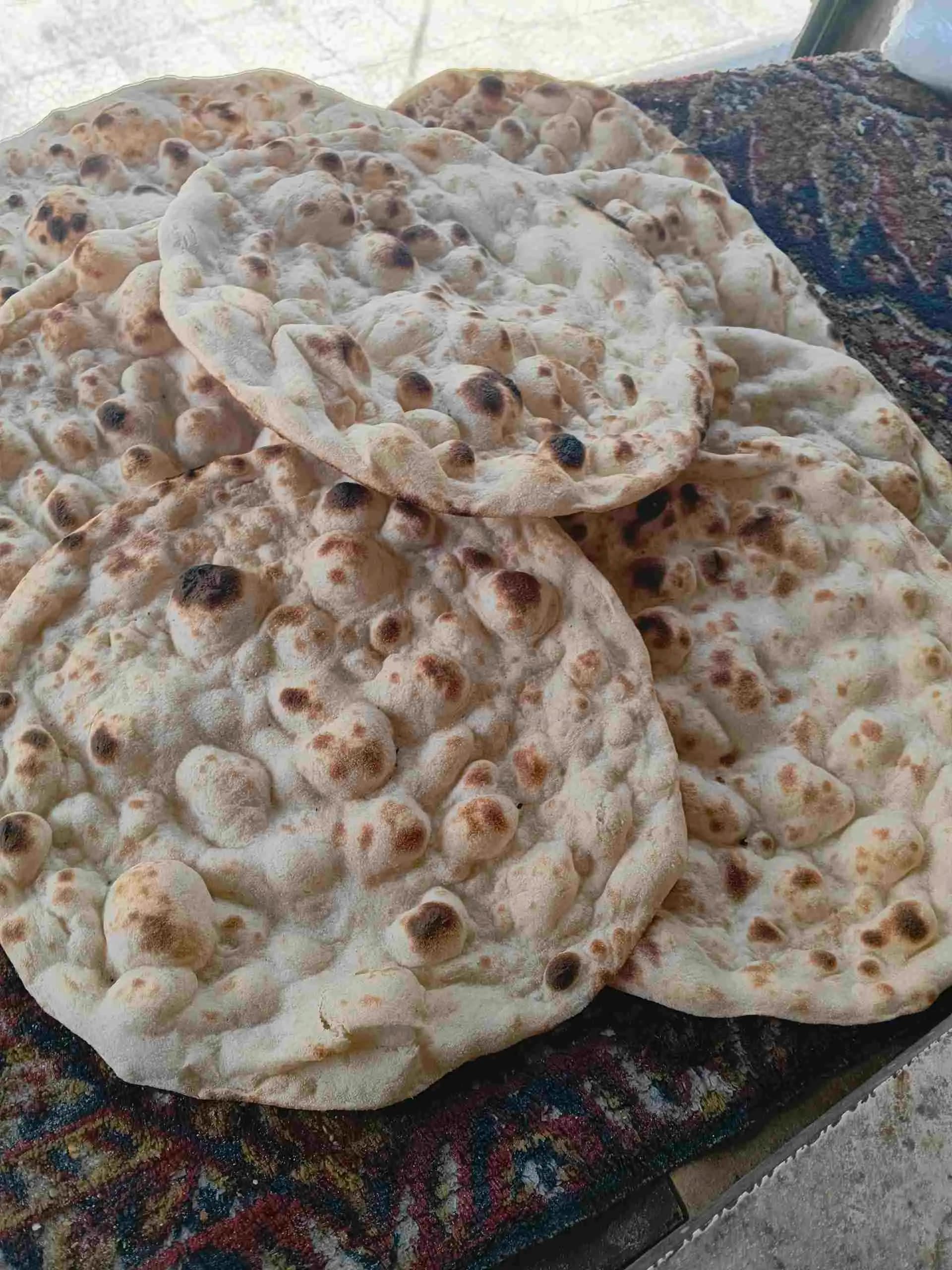خبز تميس على التنور - صورة 2