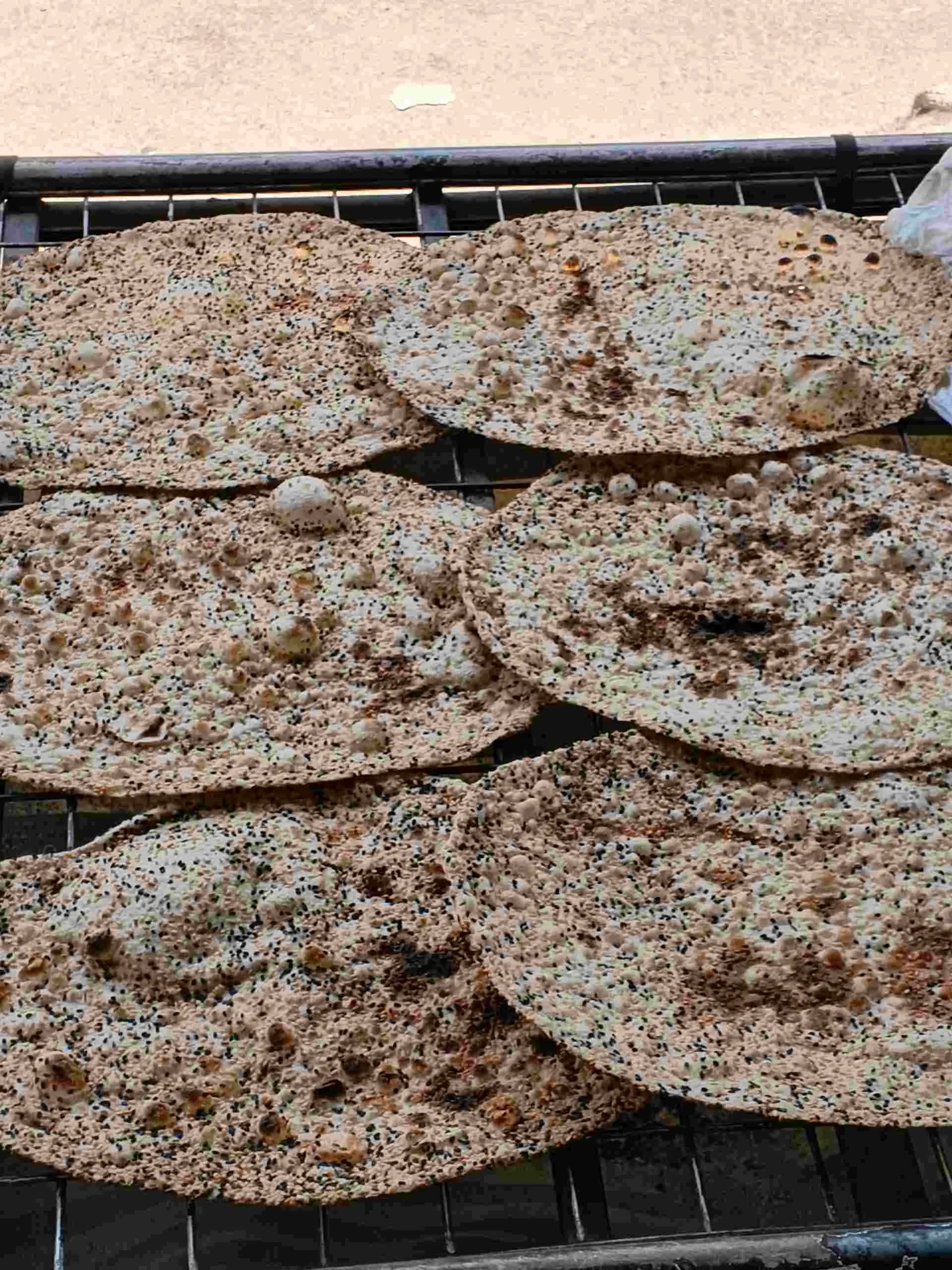 خبز سمسم+حبه البركه - صورة 3